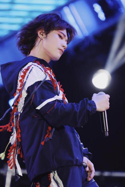 原创音乐人太一与音乐节乐迷狂欢 金曲大合唱人气爆棚