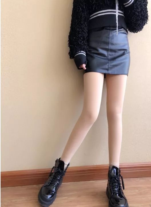 明星零下6光腿街拍别傻了她们才不是纯靠意志抗冻