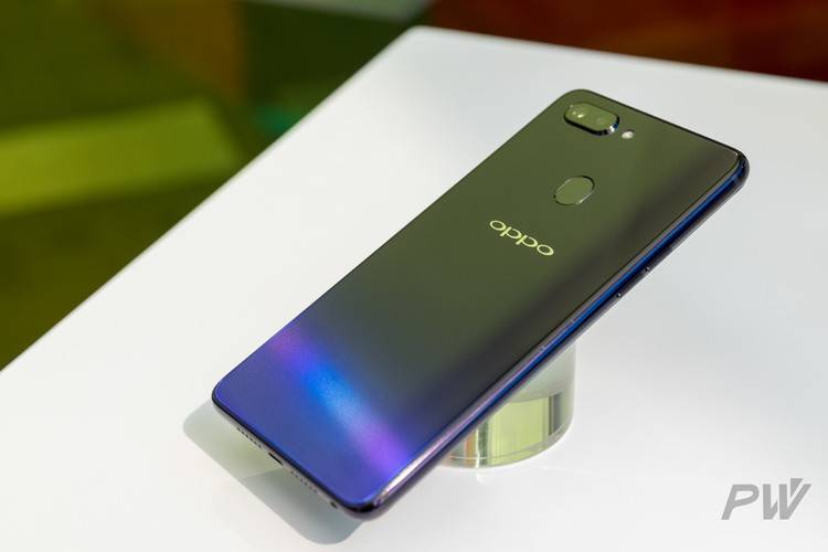 oppor15开箱绿厂的刘海屏靠颜色取胜