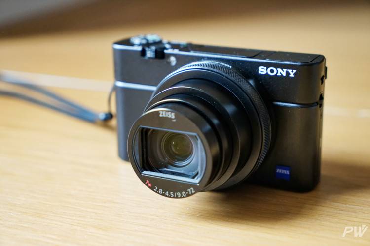 我在索尼黑卡6的"望远镜"里看到你