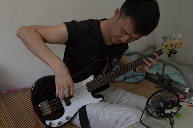 那些平凡世界中的罕见病病人|罕见病|张锦鹏|松子_新浪新闻