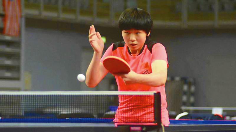 北京时间9月17日凌晨0时30分,盐城籍国乒队小将蒯曼在国际青少年乒乓