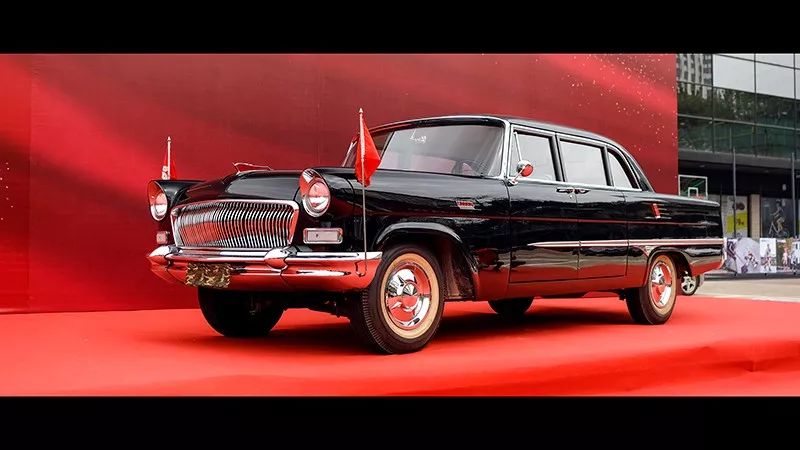 这是属于中国人的情怀红旗