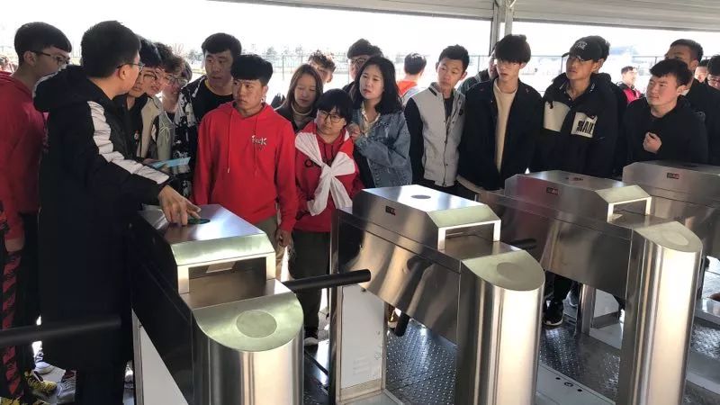 【收藏】划重点!大连一方新赛季主场正确入场