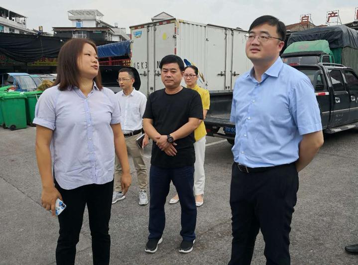 黄敏检查创建工作:立足当前抓标准 着眼长远创特色