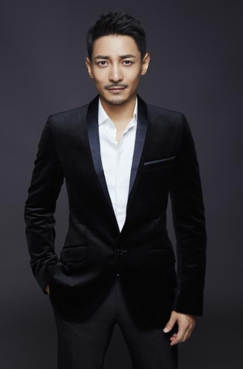 吴文璟曝时尚写真 优雅绅士展型男魅力