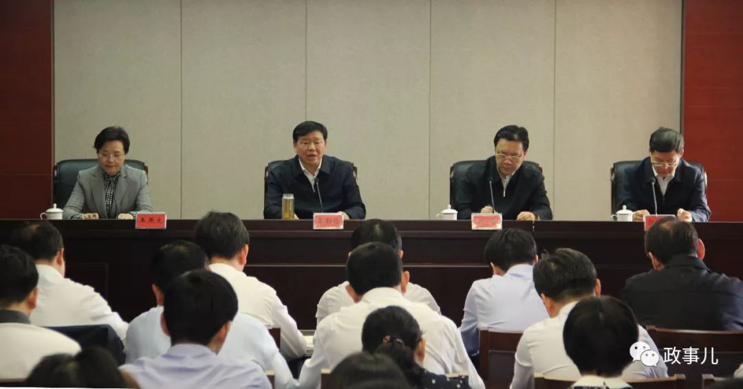 杨岳简历:杨岳任江苏省委统战部部长 曾37岁时升副部(简历)