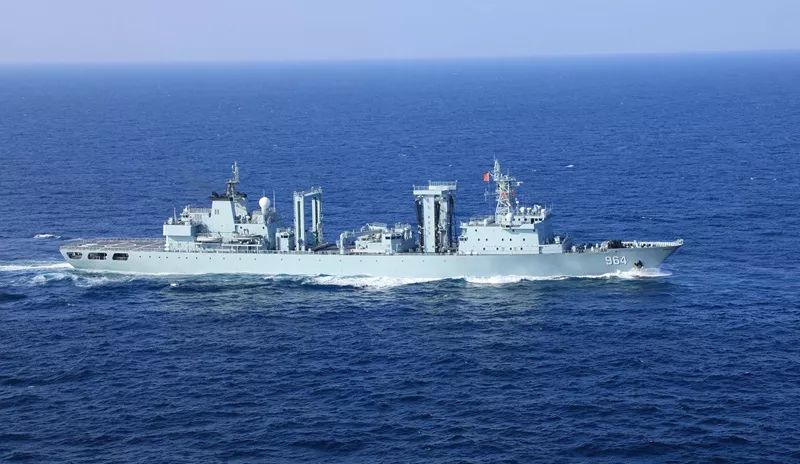 又见“中国式救援”：海军骆马湖舰疾驰900海里救治患病同胞|医疗|骆马湖|病员_新浪军事_新浪网