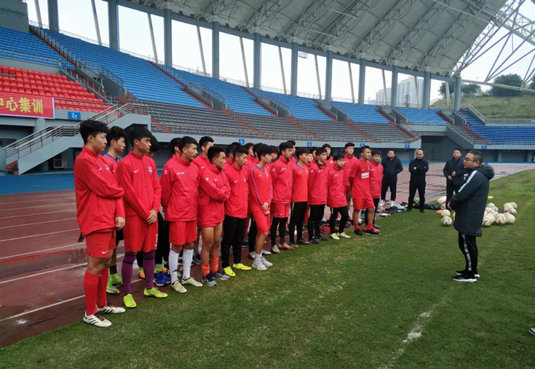 重庆市01、02年龄段全运会足球队前往涪陵集