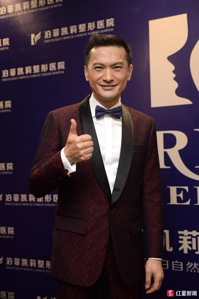 塑造无数经典的陈锦鸿曾为自闭症儿子息影如今儿子已成学霸