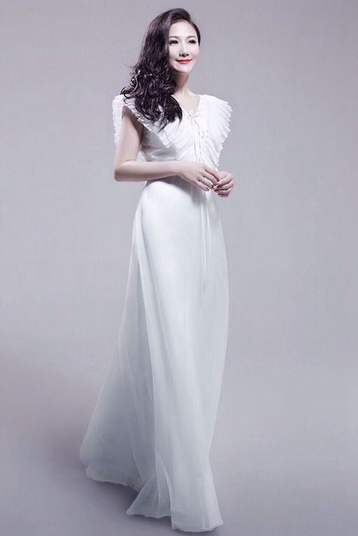 不是有希望才坚持,而是坚持才有希望|非常周末|陈怡|中央台_新浪新闻