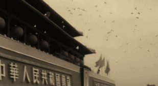 建国大业剧照:彩色4K修复版开国大典首现大荧幕 清晰度超高(图) 2009年《建国大业》中开国大典片段