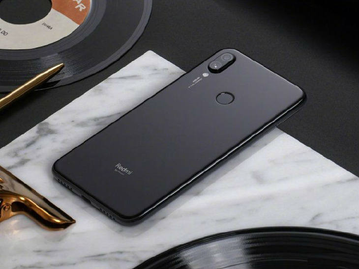 小米折叠手机要来?红米Redmi新品发布会:新品