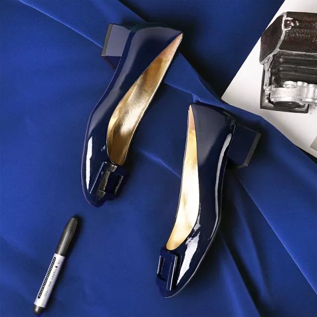 预告|法国轻奢方扣单鞋,给你高跟鞋给不了的舒