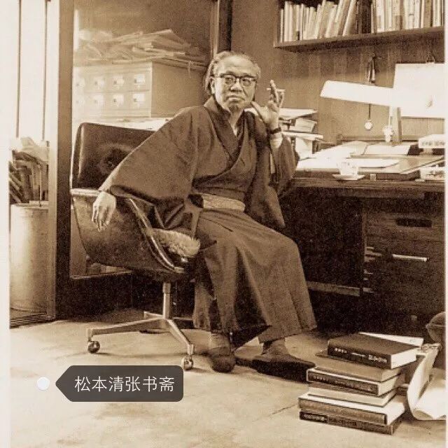 村上春树晒书房,看看这些著名作家书房什么样