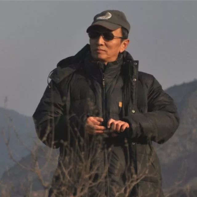 导演萧锋:为了电影《大轰炸》,我成功晋升为中国最穷导演!