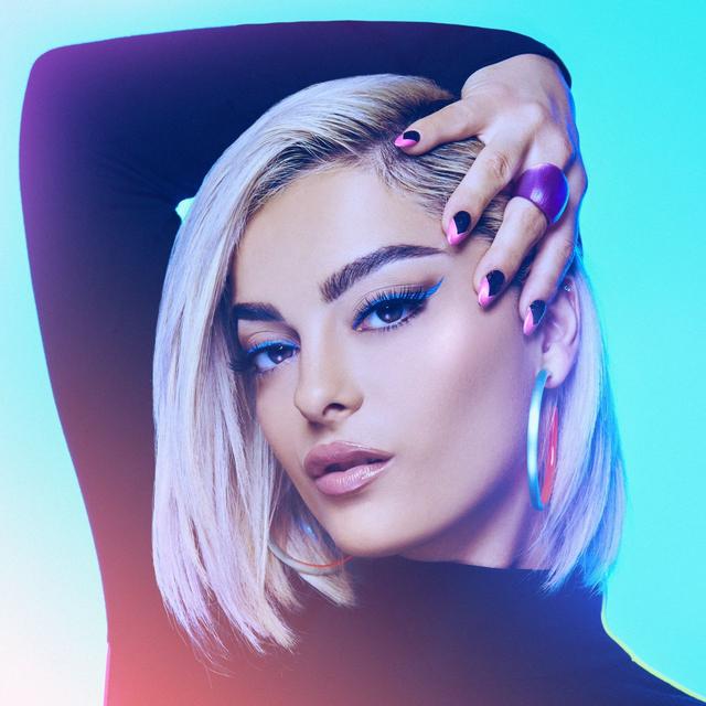 碧碧·雷克萨(bebe rexha)最新社交媒体照片