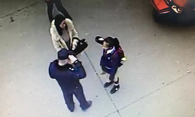 互相敬禮