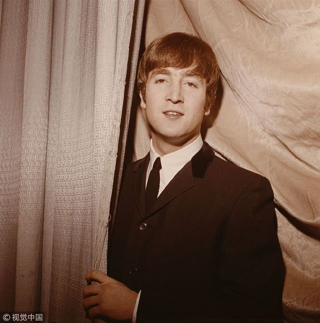 约翰·温斯顿·列侬,英国著名摇滚乐队"披头士"(the beatles,也译做"
