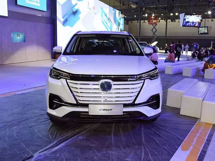 这台7座“中国SUV”加入了奔驰基因，4.3秒破百！