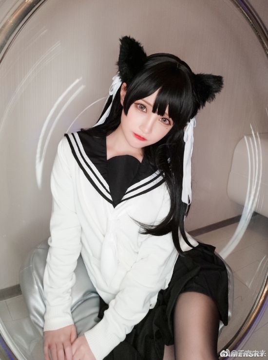 高颜值少女jk制服写真 还有意想不到的帝王花cos