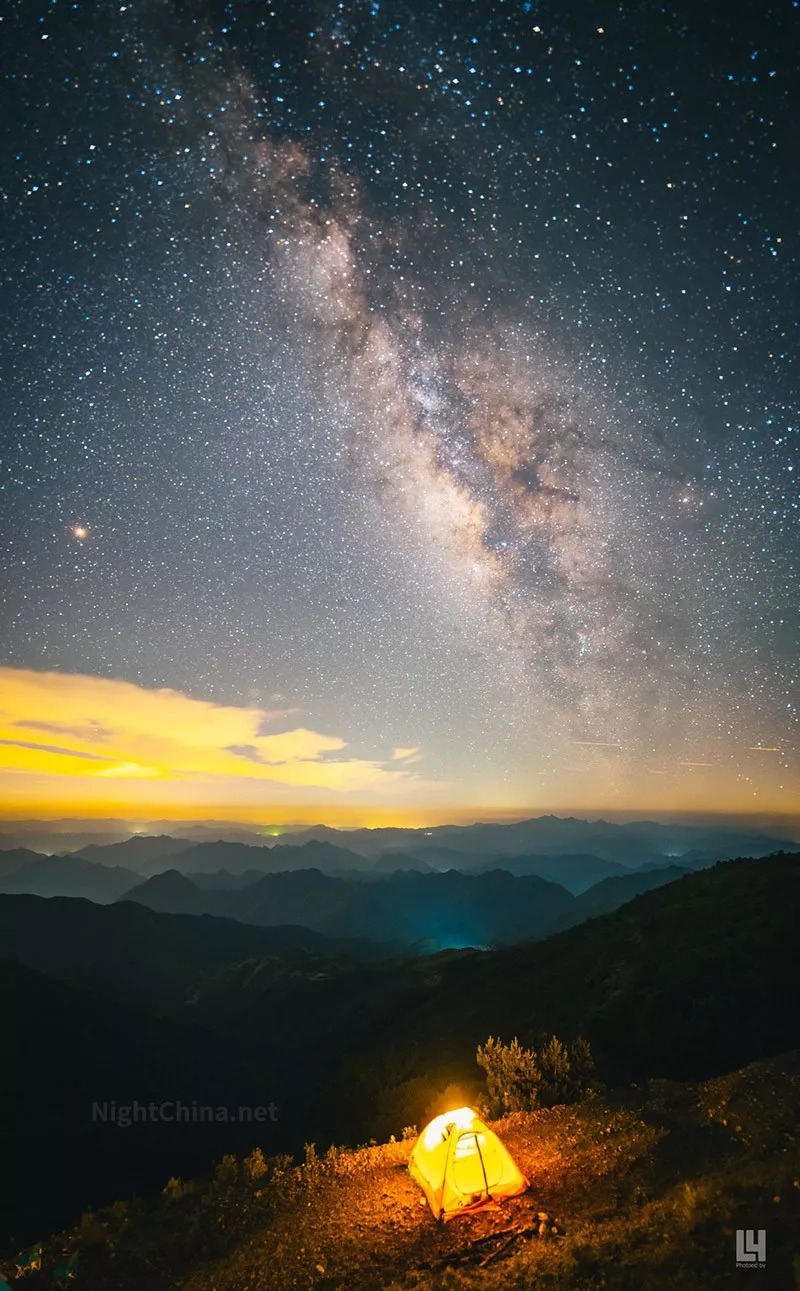 【夜空中国】扎下帐篷,架起相机,静静地看那道天河缓缓流过夜空