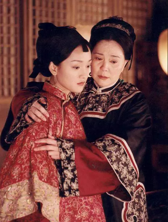 但周迅上一部电视剧,确定不是《橘子红了》?