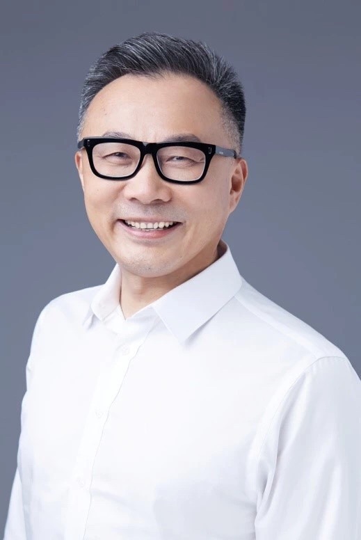 李淼简介:李淼,中山大学天文与空间科学研究院院长及筹建人,著名天体