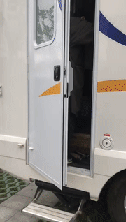 　本文图片均来自“钱江晚报”微信公众号