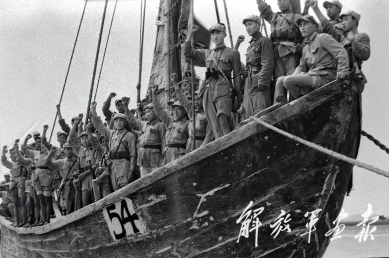 时任40军的军长韩先楚和118师的师长邓岳都参加了誓师大会.