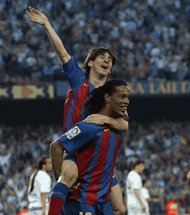 小罗:梅西退役后巴萨应封存十号!我和梅西的组合只输外星人!