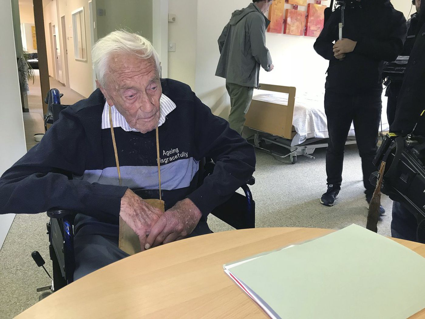 104歲澳洲科學家接受安樂死離世前聆聽歡樂頌