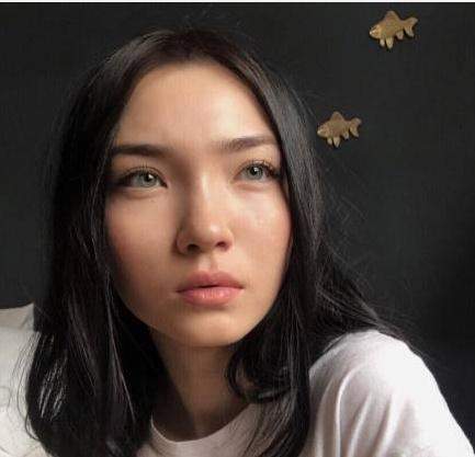 英雄联盟cg刀妹撞脸国外模特拳头涉嫌盗用形象