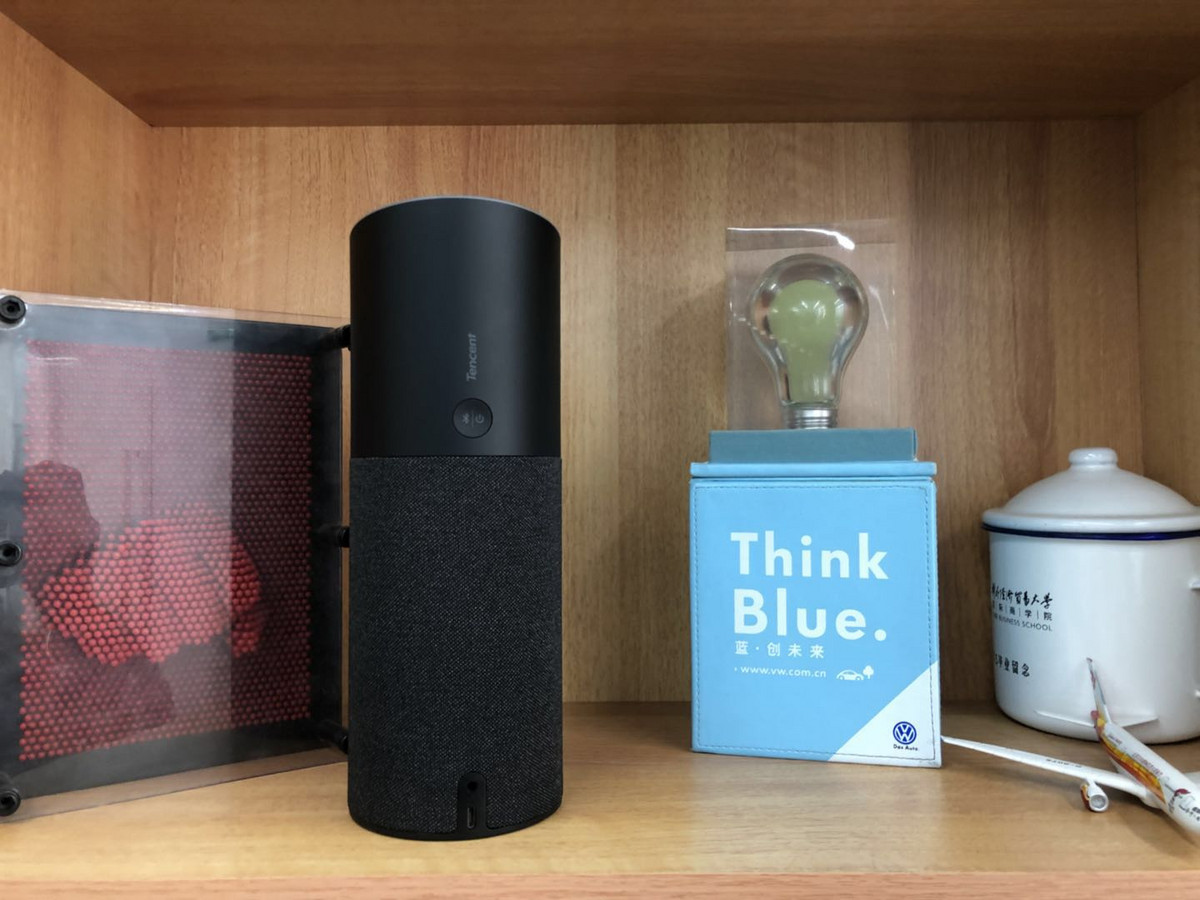 腾讯首款自研音箱曝光 可直接发微信还配带了电池