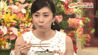 被小笼包烫到也那么可爱！结子姐姐还想吃什么，买！