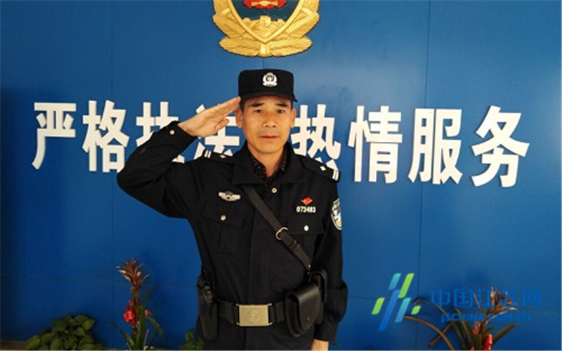 连云港宁海派出所四级警长朱志利:脱下绿军装毅然选择藏青蓝