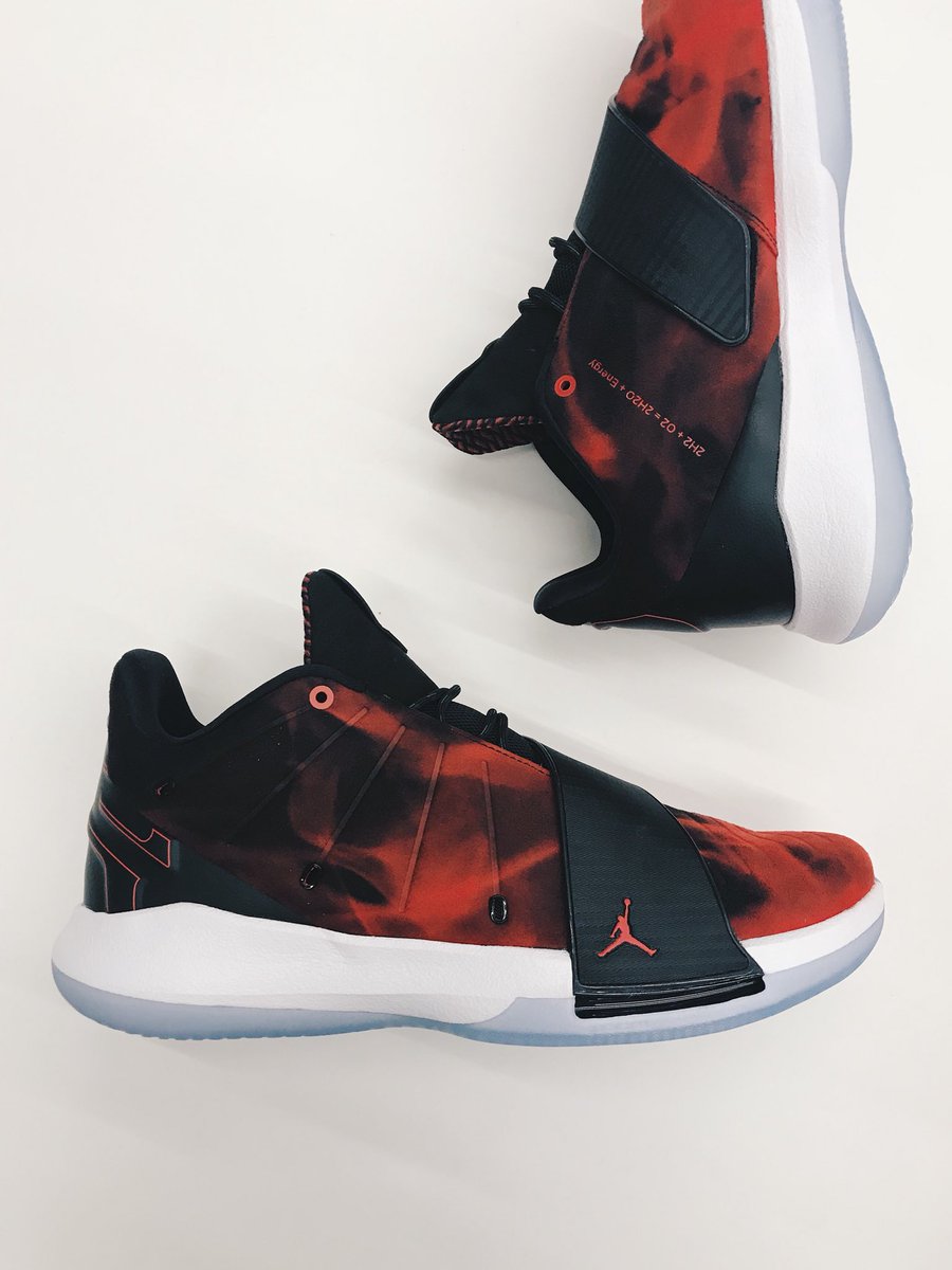 首次曝光!保罗最新一代签名鞋 jordan cp3.xi 实物抢先看!