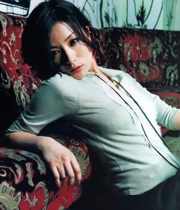 继续出任音乐总监,加上永远特立独行的歌姬椎名林檎大热广告也出自他