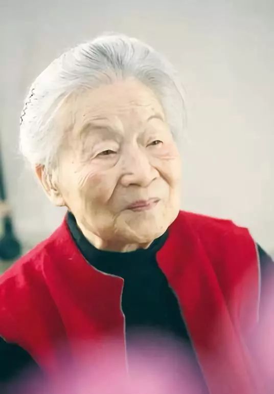 《老王》丨那些年,我们一起读过的课文|老王|杨绛|外国文学_新浪科技