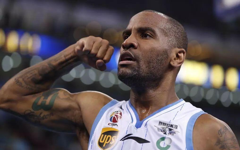 火箭55号球员居然是杰克逊?