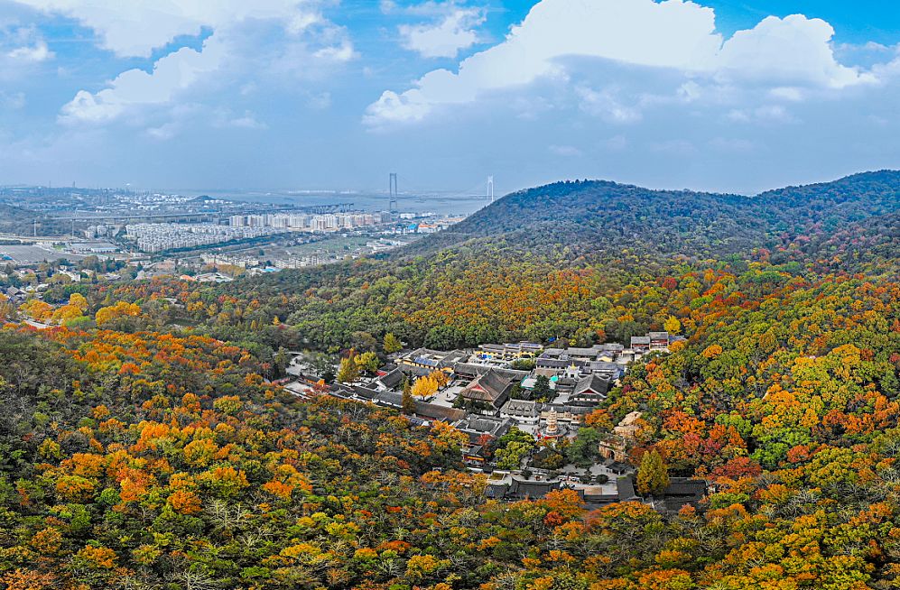 金秋看栖霞大美栖霞每一帧都是画卷