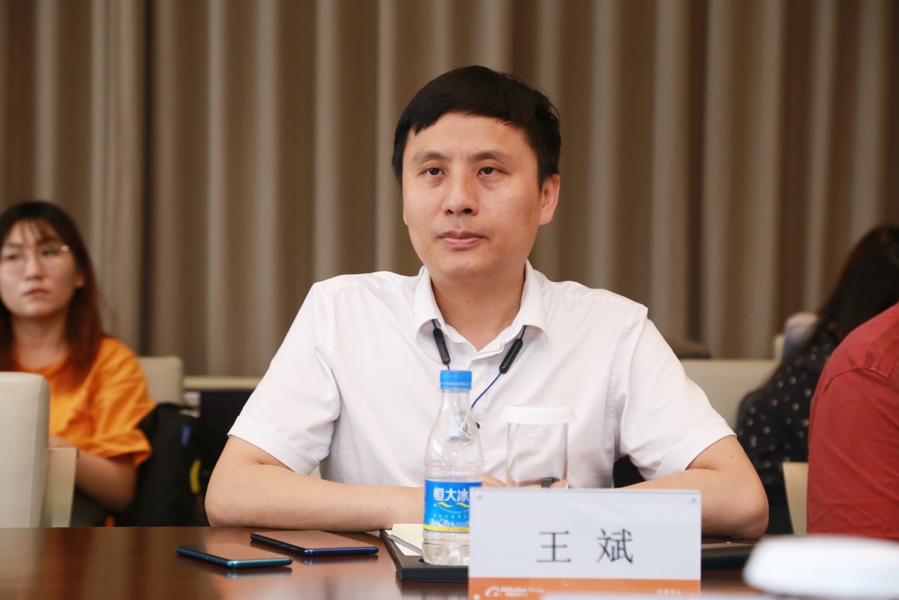 荣耀与天猫达成深度战略合作欲冲击超品单日新纪录