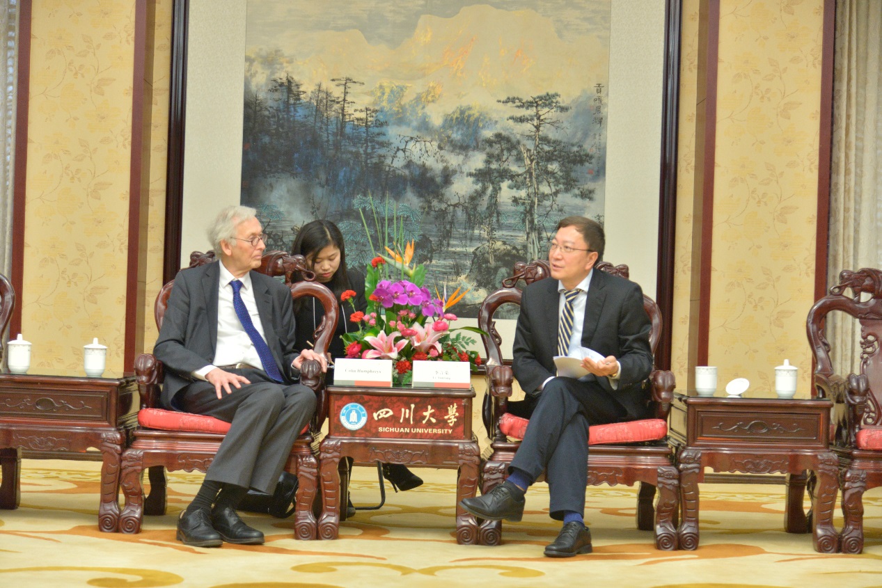 在望江校区明德楼贵宾厅会见了代表团,晏世经副校长及学校相关单位负