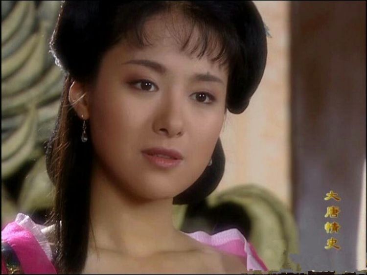 踏雪的扮演者叫沈傲君,毕业于上海戏剧学院.