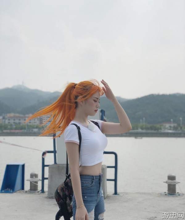 马来西亚橘发网红美少女mayng双峰傲人似迷你版娜美