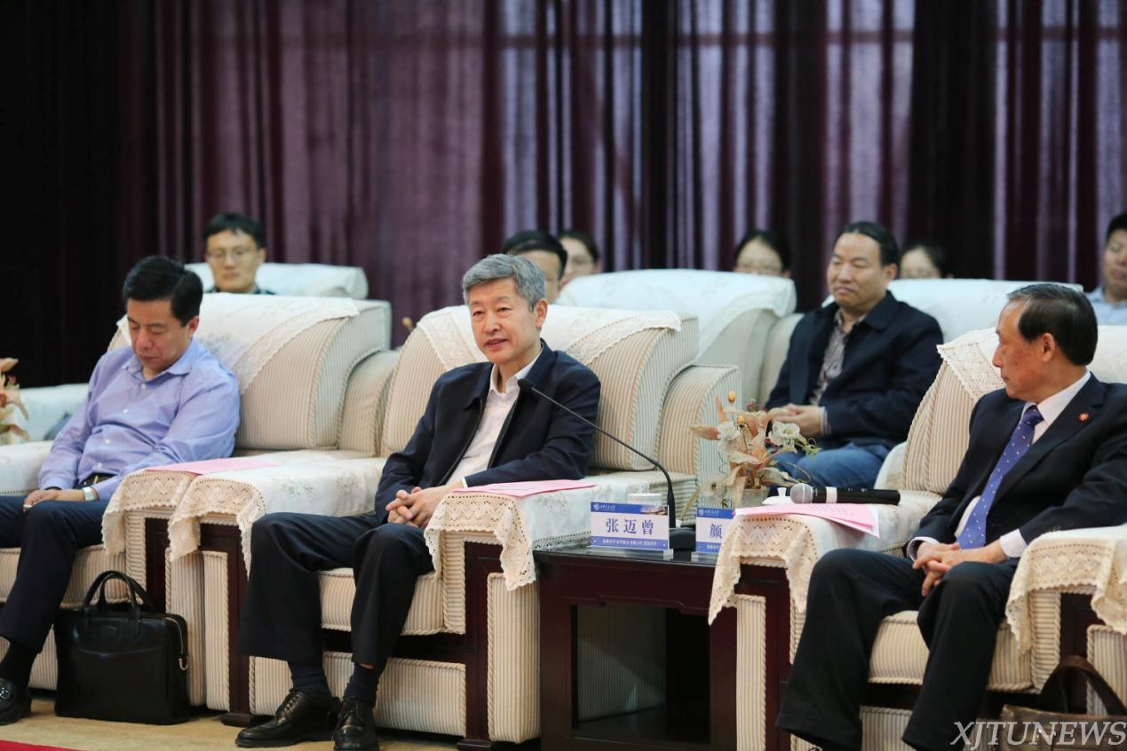 必康集团董事长李宗松表示,交大有深厚的历史文化沉淀,并坚持创新发展