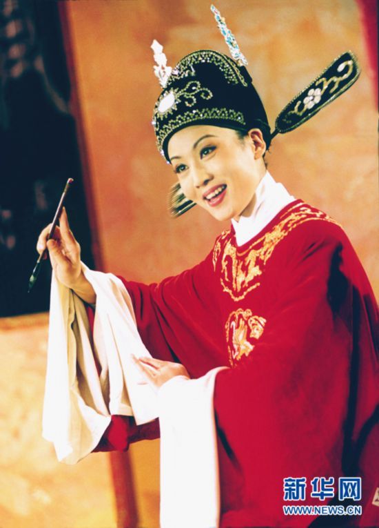 一生痴绝黄梅梦 戏里戏外皆传奇|黄梅|韩再芬_新浪新闻