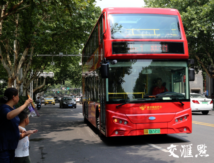 南京环城游观光巴士图片