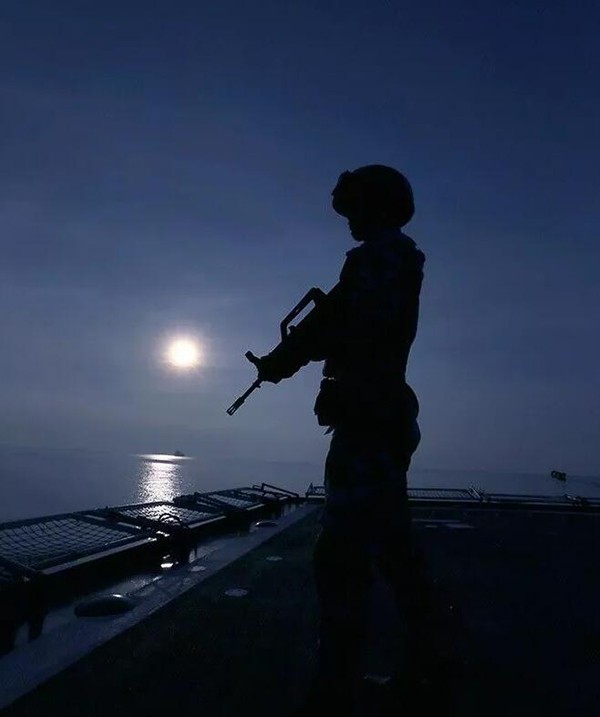如何用一顿饭识别海军五大兵种航空兵吃的少陆战队吃的快