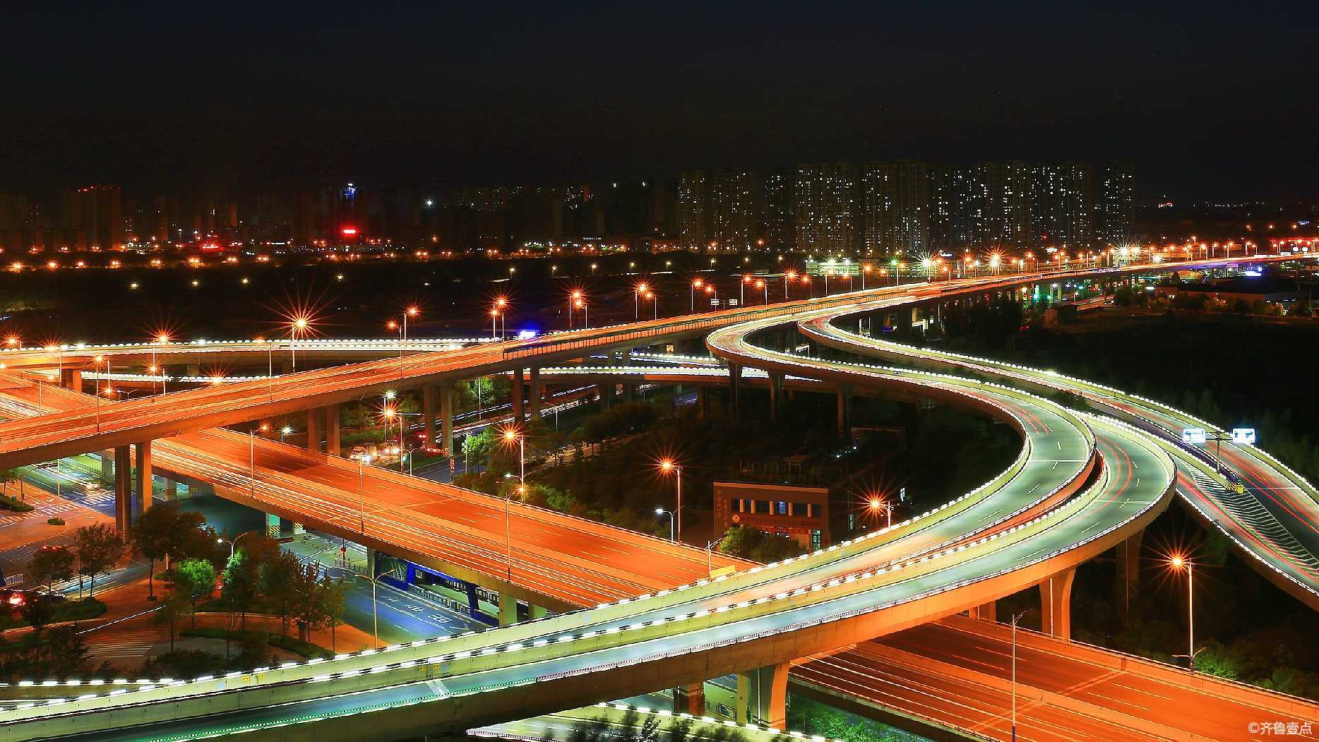 有人说济南城建像县城?那是他们没见过匡山立交桥!